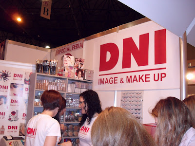 dni makeup en expo belleza