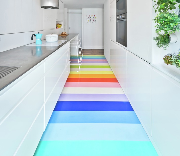 REVESTIMIENTOS DE SUELOS - Página 2 Kitchen-3D-floor-art-murals-with-epoxy-flooring-paint