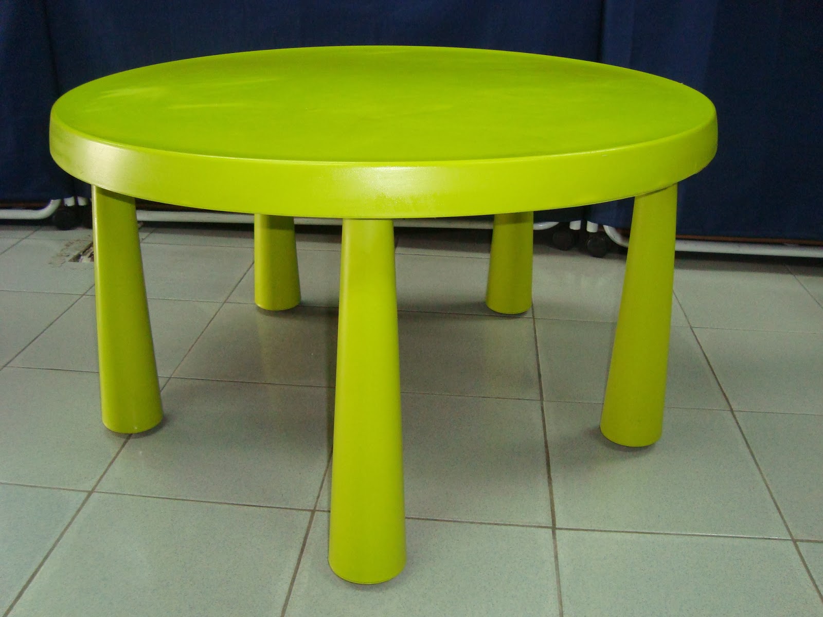 Preloved ToysWorld TheTotToys: Ikea Mammut Round Table With Chair