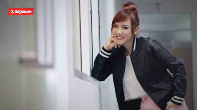 Film Terbaru Jannine Weigel Rilis Tahun Depan Berjudul "Pee Nak" Horor !