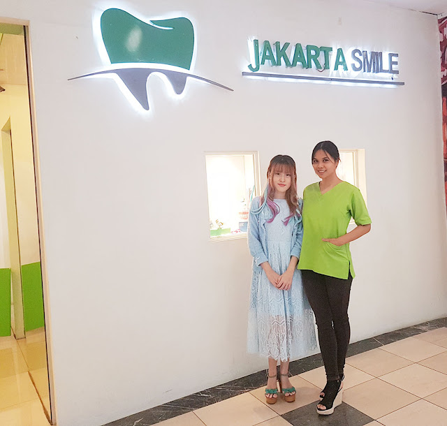 jakarta smile review