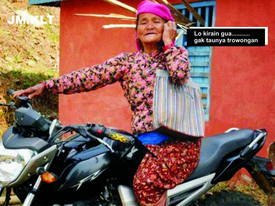 Foto Nenek Lucu ~ BLOG IYM