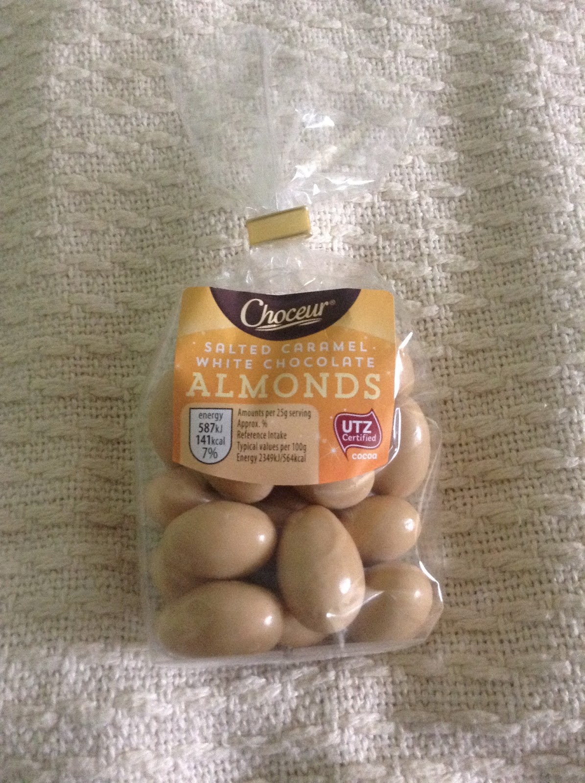 Choceur Salted Caramel White Chocolate Almonds (Aldi)