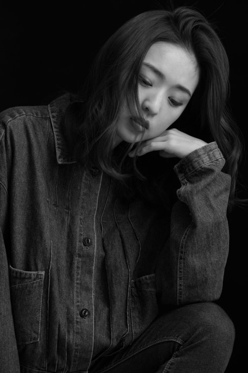 As fotografias fashion em preto e branco com belas modelos orientais de Kadosa Yuan Kadosa Yuan arte fotografia fashion mulheres modelos orientais beleza preto e branco