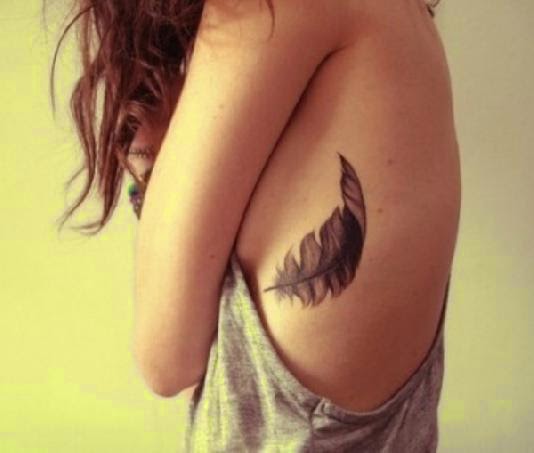 50 Beautiful Feather Tattoo Designs | Cuded