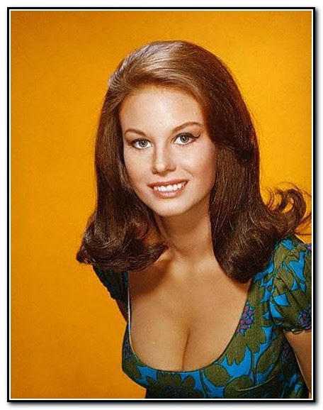 LANA WOOD: BIOGRAPHY, FILMOGRAPHY, GALLERY and MOVIE POSTERS