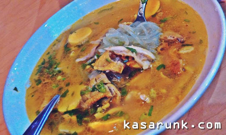 Makan Soto Lamongan di Kota Asalnya