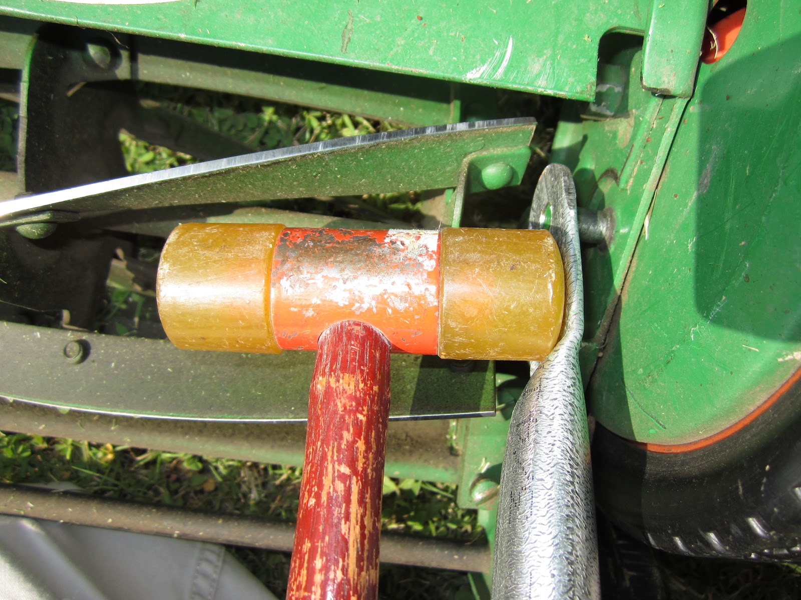 DVLA Scott's 20" Classic Reel Mower Handle Replacement