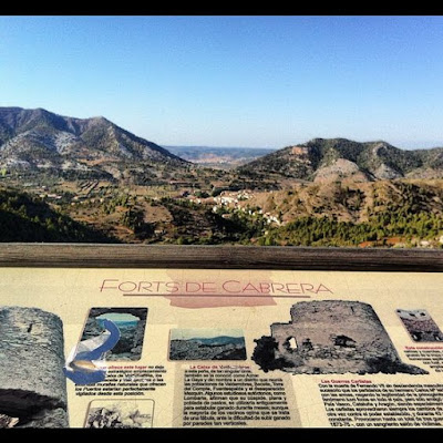 Beseit, Fortins de Cabrera, fortines de Ramón Cabrera , Beceite, explicativo Beseit, Fortins de Cabrera, fortines de Ramón Cabrera , Beceite, ruinas, piedras, explicativo