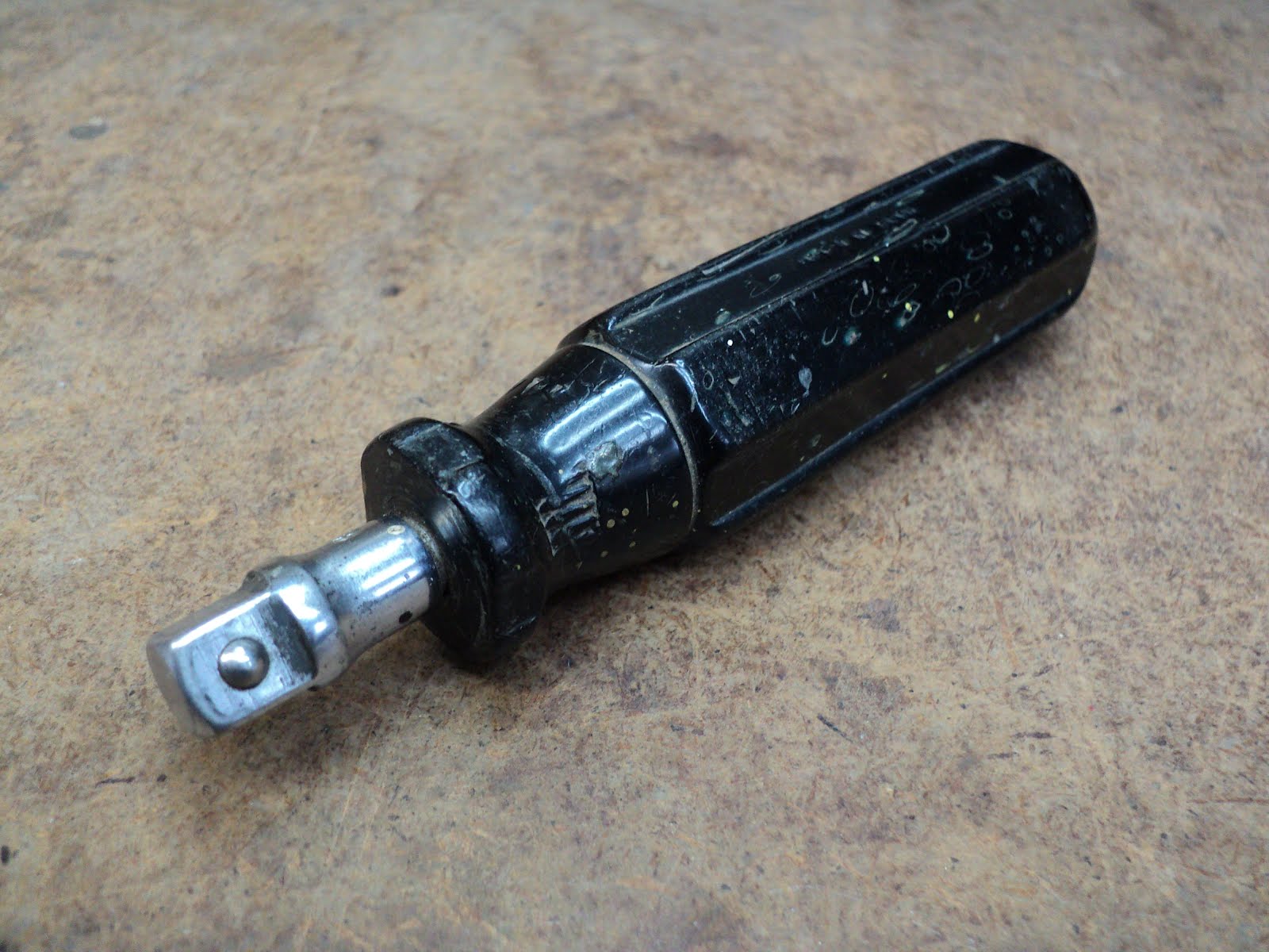 the-whole-garage-catalogue-a-3-8-square-drive-spinner-handle