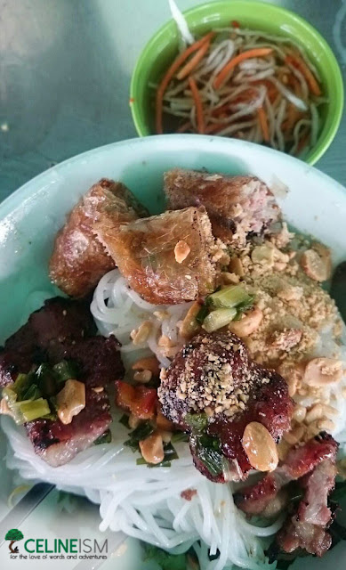 vietnamese barbecue and spring rolls with noodles bun cha gio thit nuong