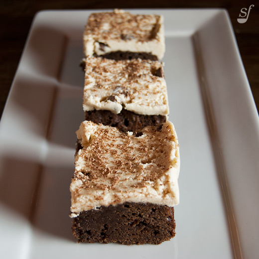 Steph joue au chef Brownies à la pâte à biscuits