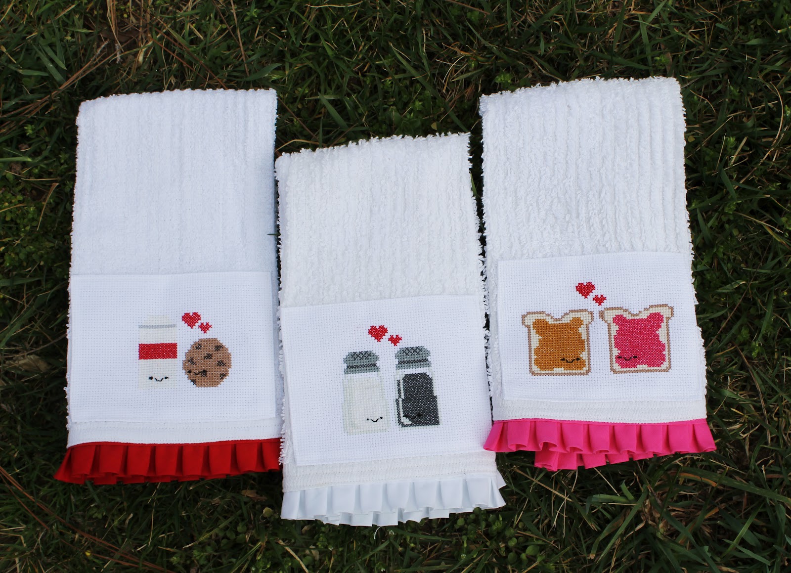 Destination: Craft: Sweet Stitches Hand Towels