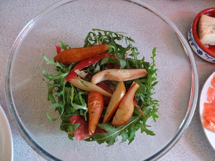 Sentimental in Berlin Blog Pear, Rocket, Blue cheese and Parma ham