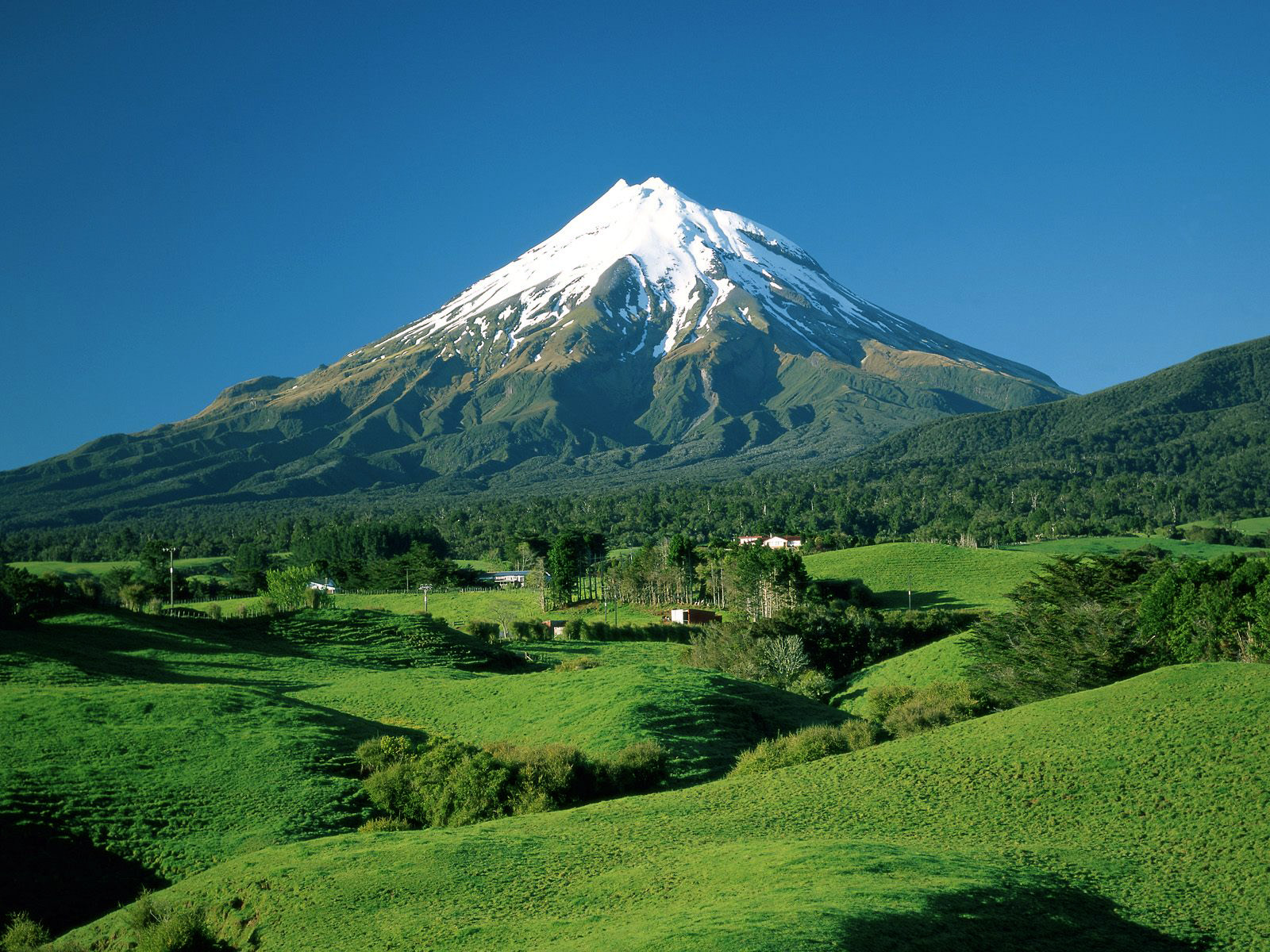 Top 37 Most Beautiful Mountains Wallpapers In HD