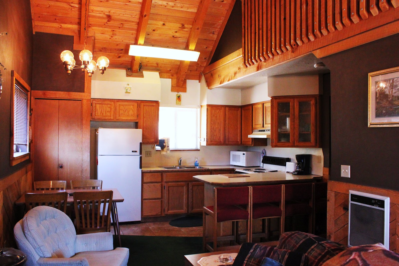 Rental Cabins at Fish Lake Utah Ponderosa 8 Person Deluxe Cabin at