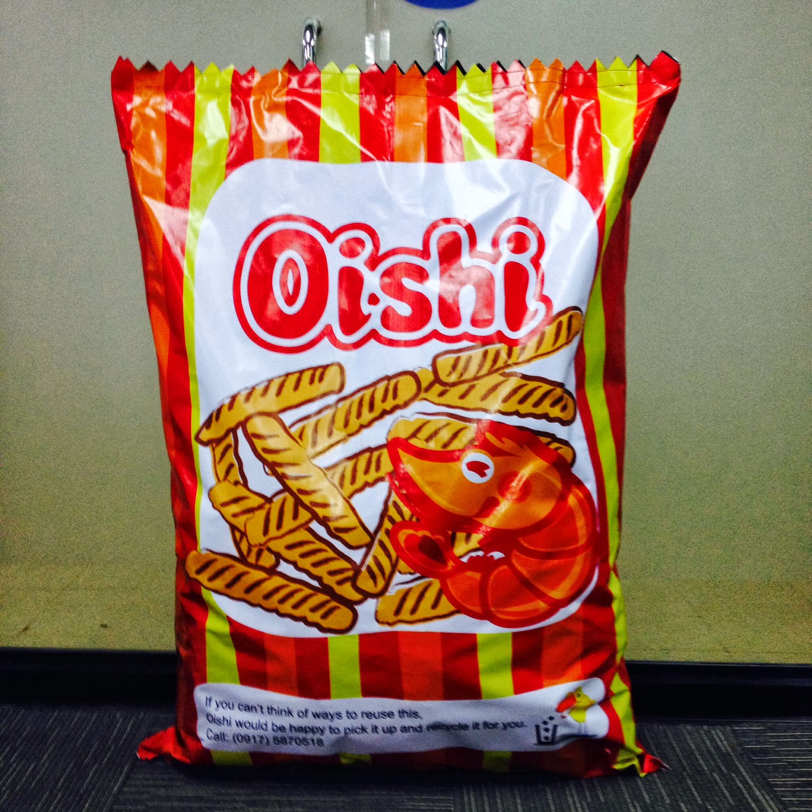 Woman In Digital: Oishi: Jeep O Surprise + Win 4-Feet Tall Oishi Gift Pack
