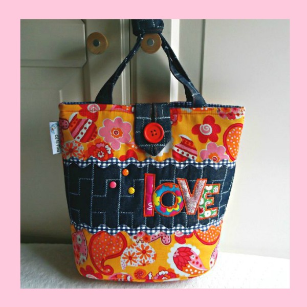 Bolsito personalizado Nora minicapazos-bolsitos-niña-personalizados