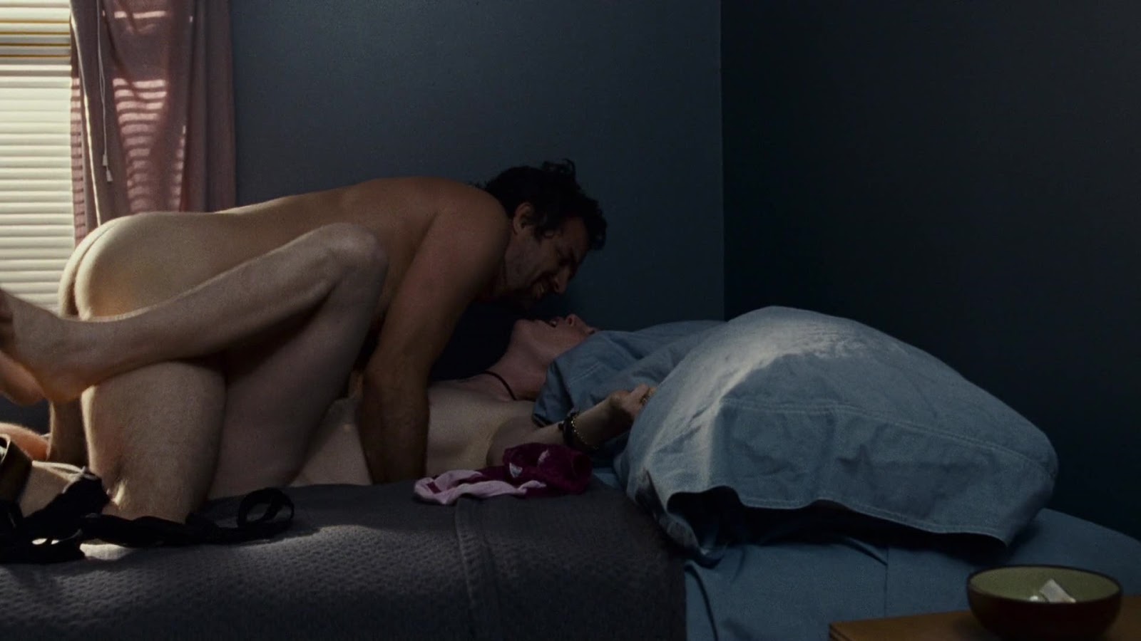 Mark Ruffalo nude in The Kids Are All Right.