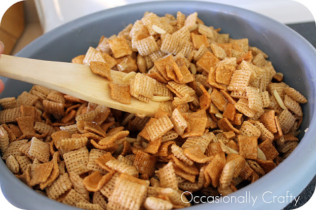 Game Day Snacks- Cereal Treat | Occasionally Crafty: Game Day Snacks ...