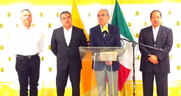 Líderes nacionales del PRD anuncian respaldo a AMLO, construirán comités de Morena Líderes nacionales del PRD anuncian respaldo a AMLO, construirán comités de Morena
