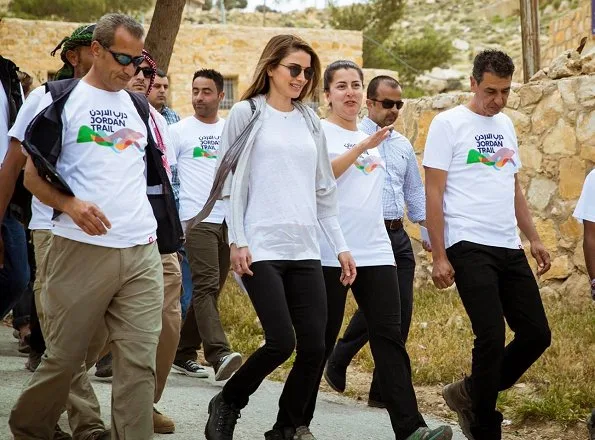 Queen Rania wore Valentino Virgin wool and silk dress for gave an interview with The Sunday Times Magazine. visit Dana Nature Reserve with Thru Hike