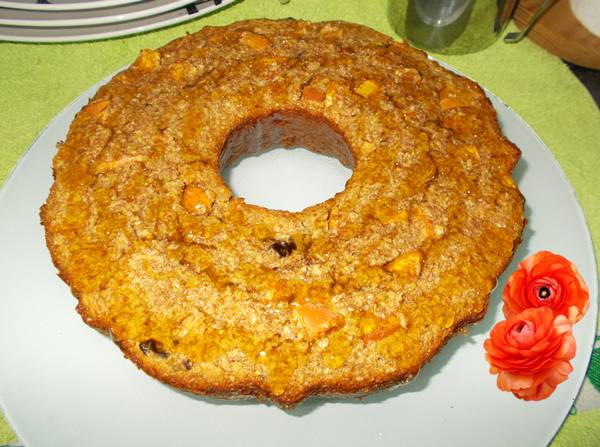 Bolo de aveia com maçã e ameixa Bolo de aveia com maçã e ameixa