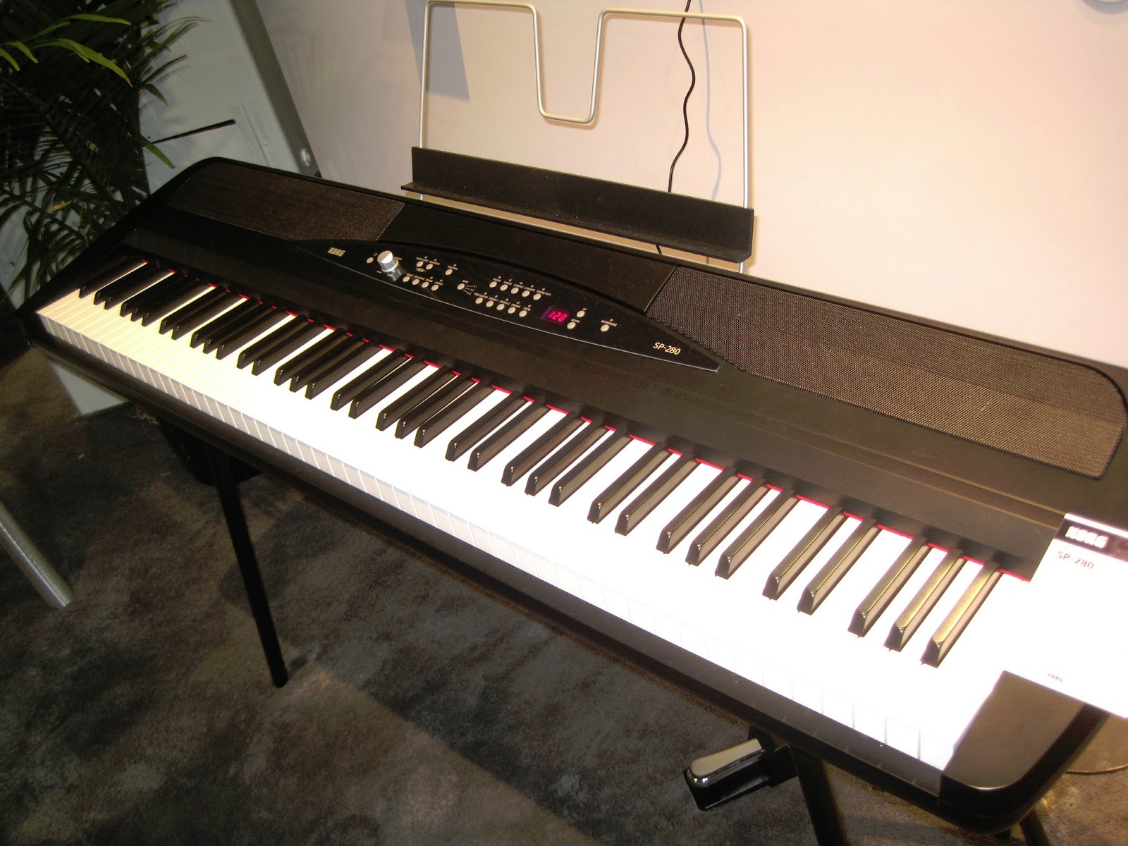 AZ PIANO REVIEWS!: REVIEW - Korg SP280 & Korg LP380 Digital Pianos