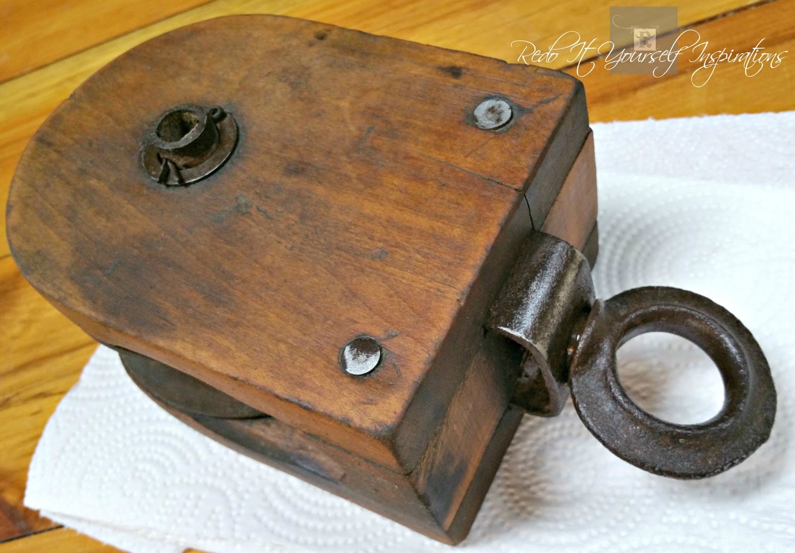 DIY Pulley Light Fixture Redo It Yourself Inspirations DIY Pulley