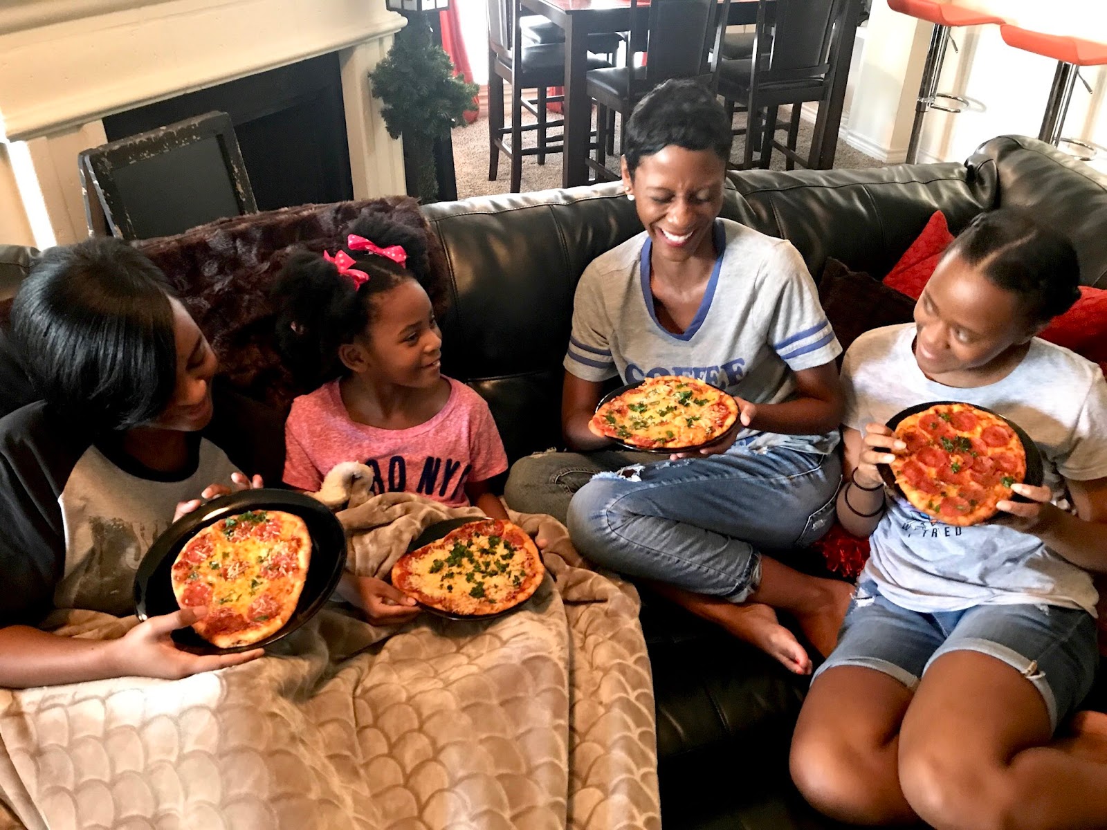 Happy Diaries: Pizza Night + Incredibles 2 + New Hair Do! Happy Diaries: Pizza Night + Incredibles 2 + New Hair Do!