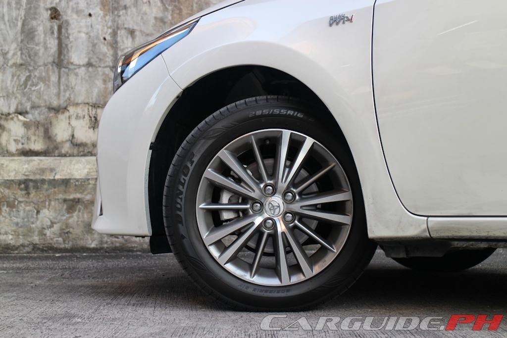 Review: 2014 Toyota Corolla Altis 1.6 V | CarGuide.PH | Philippine Car ...