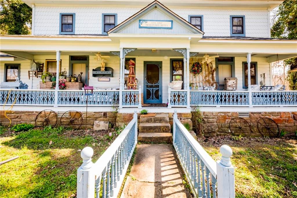 Sweet House Dreams 1867 Colonial in Wesley, Arkansas