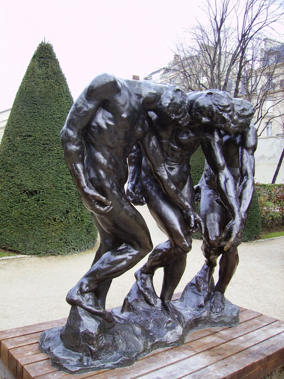 http://upload.wikimedia.org/wikipedia/commons/1/1b/Auguste_Rodin-The_three_shades-Mus%C3%A9e_Rodin.jpg