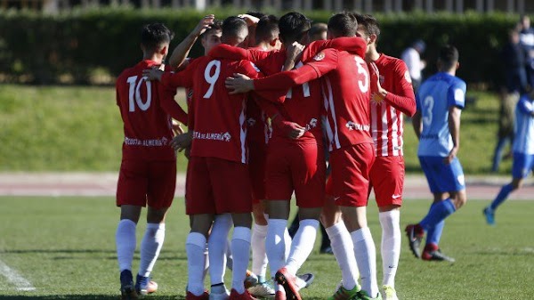 El Almería B gana al Atlético Malagueño y recorta distancias (3-1)