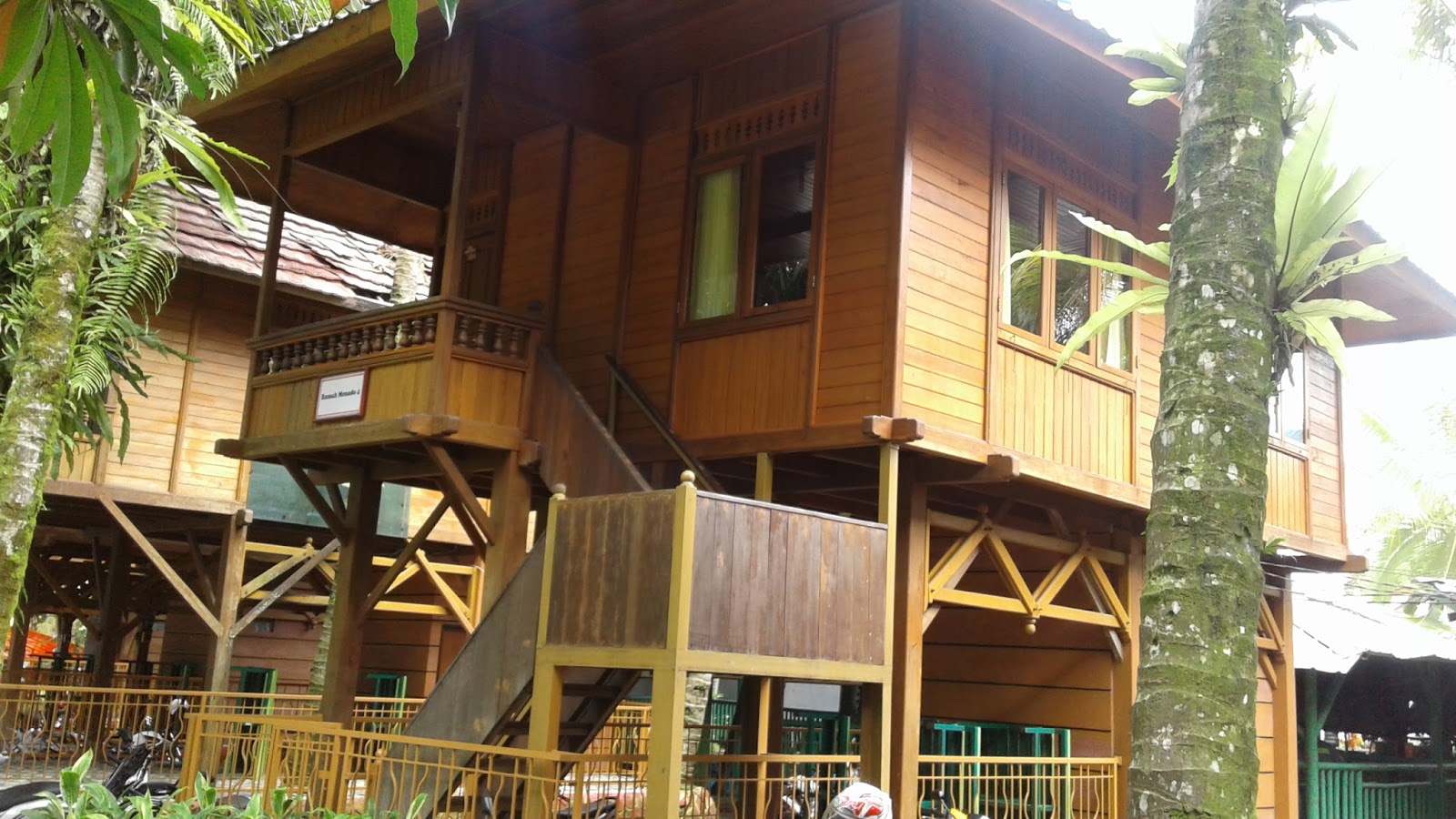 View Villa Manado Cisarua Pics