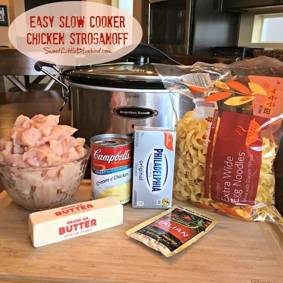 Easy Slow Cooker Chicken Stroganoff
