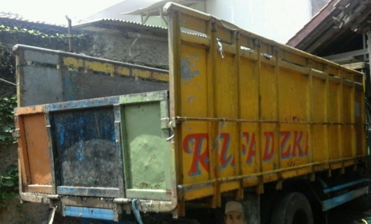 karoseri bak truk sumber ekonomi-kuning