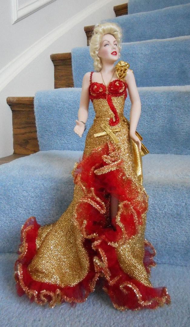 marilyn monroe doll red dress
