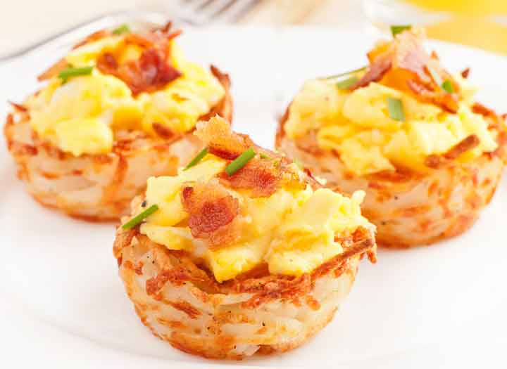 Easy Food Recipes and Cooking: Scrambled Eggs in Hash Brown Nests