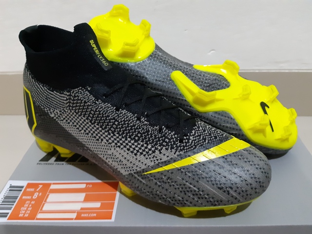 Cross Sport - Sepatu Futsal & Soccer: SEPATU BOLA - NIKE