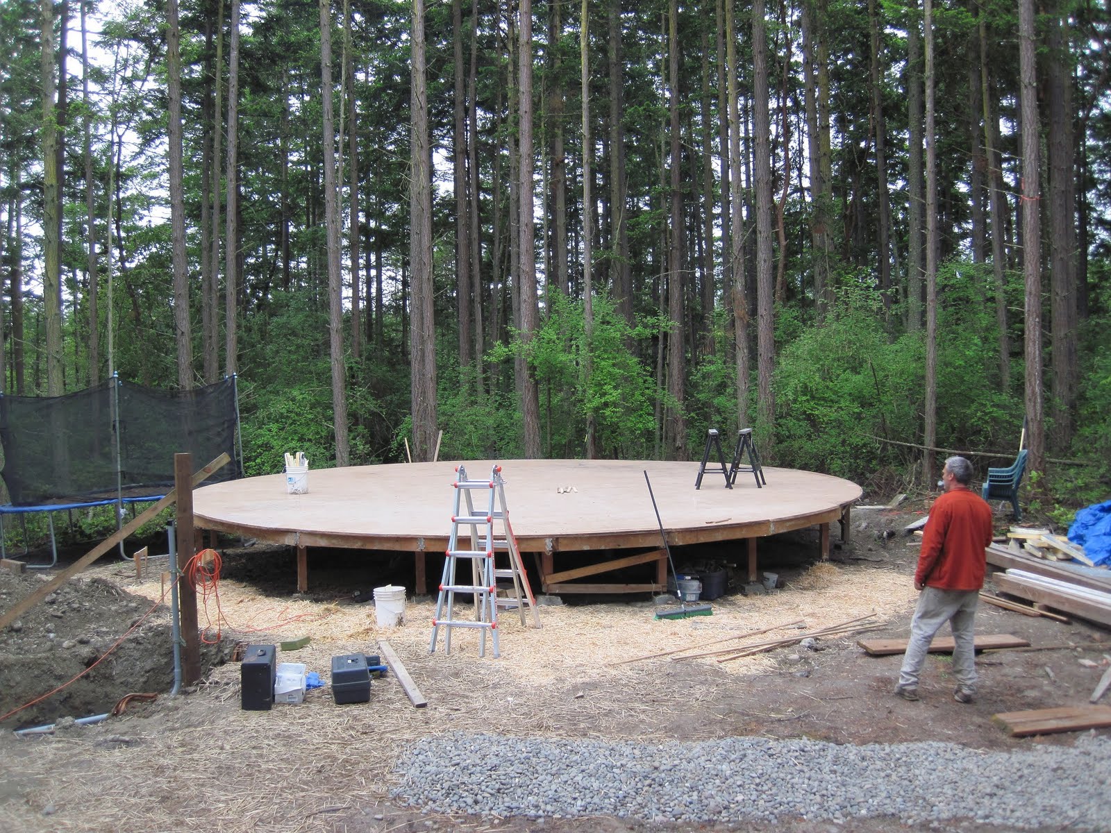 Jay builds a house How to build a yurt platform part 10