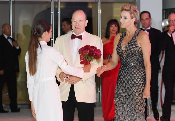 Princess Charlene wore Fish Scale Sequin v-neck gown grey at Monte Carlo Sporting Club for Gala of the Red Cross of Monaco