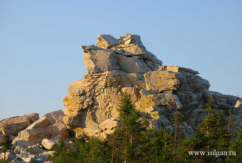 Гора 1175 - высшая точка хребта Зюраткуль. Национальный парк Зюраткуль. Челябинская область.