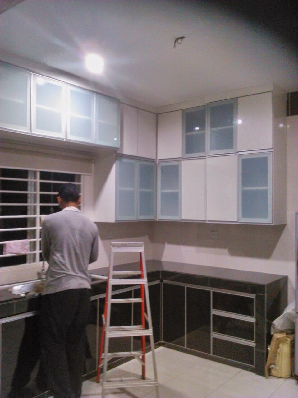 Kabinet Dapur Perniagaan Mim Kabinet Ini Dilengkapi Dengan Cermin Naco Beserta Handle Aluminium Menampn Lagi Imej Ekslusif Pada Dapur