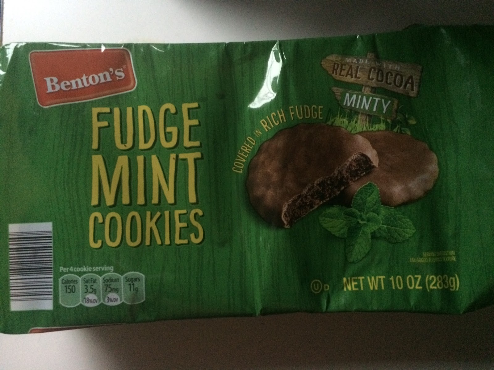 The Budget Reviews Benton's Fudge Mint Cookies (Aldi)