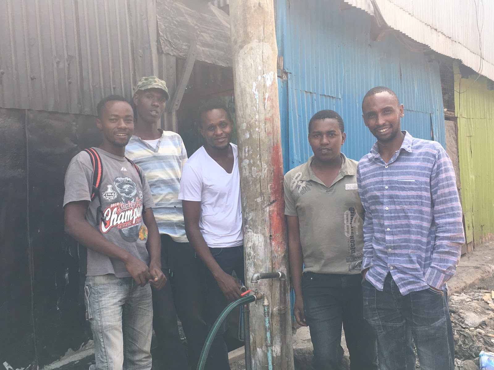 Kenyan Arts Review WAJUKUU ARTISTS FROM THE SLUM TO SUMMIT