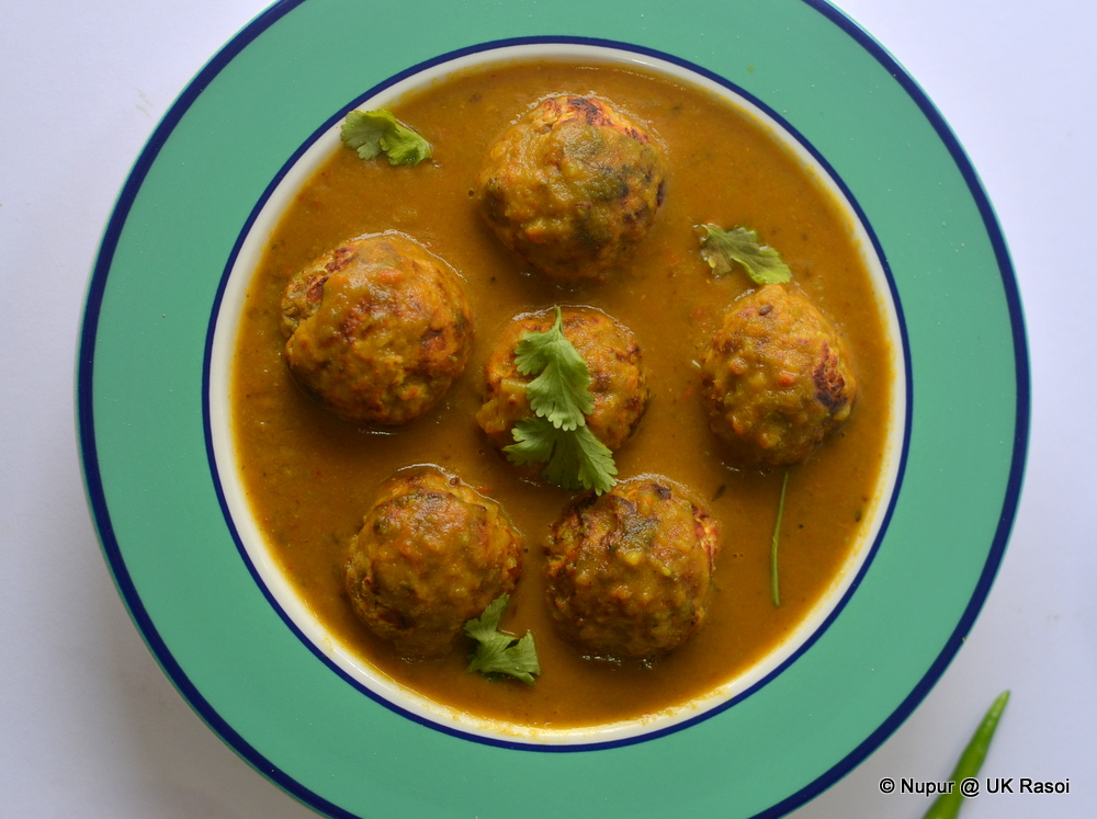 The Veggie Indian: Lauki ke Kofte : Low cal Healthy curry