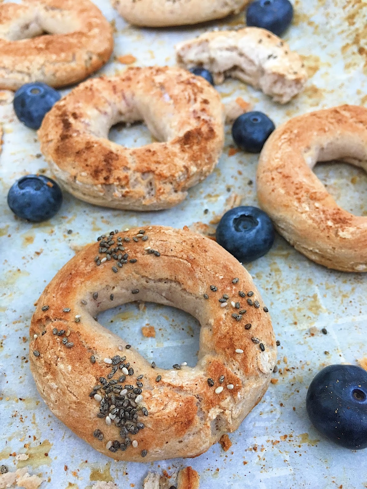 3Ingredient Blueberry Cheesecake Bagels (Gluten Free, Egg Free)