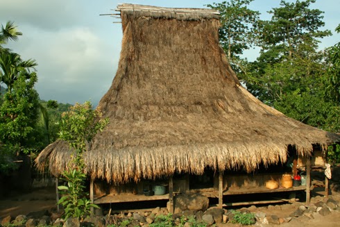 Rumah Panggung Sumbawa - Ceria kg