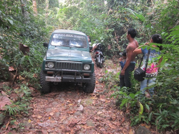 Off Road ke Pantai Bande Alit Jember Off Road ke Pantai Bande Alit Jember